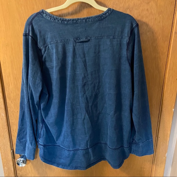 Roots Henley style long sleeve tshirt - Picture 2 of 3